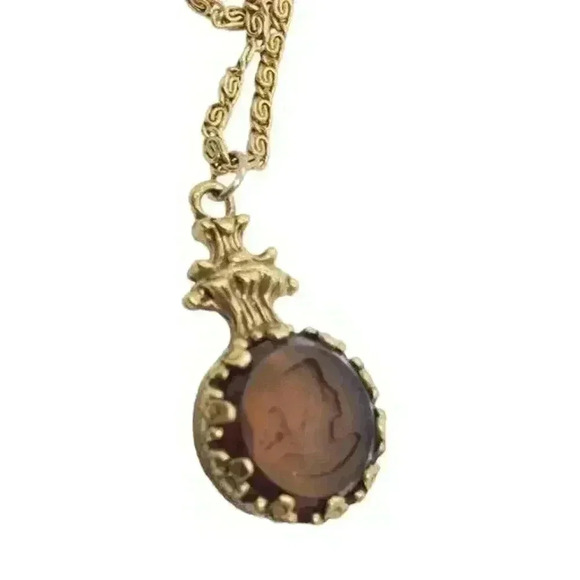 Vintage Goldette 3 Strand Cameo Necklace Amber Crystal Glass Intaglio 1950s - Picture 3 of 16